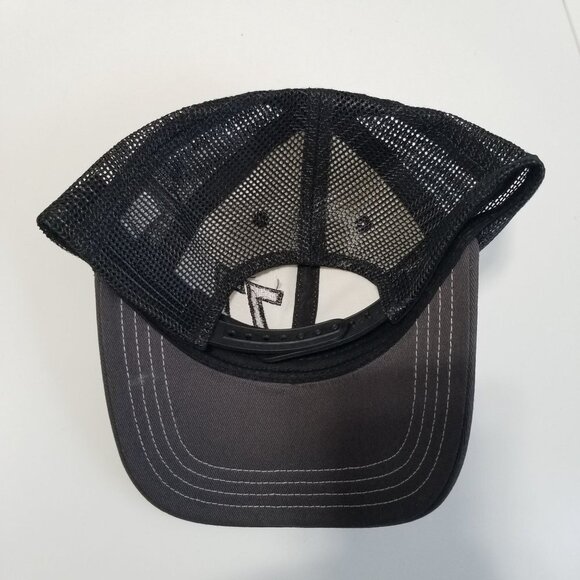 NWT District Tri-Tone Mesh Back Snap Back 77 Cap - Picture 6 of 6